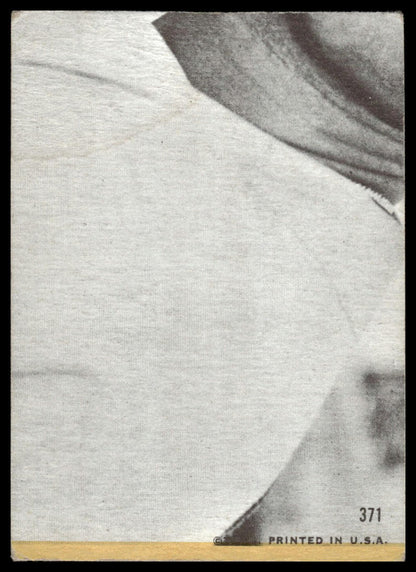 1968 Topps #371 Tony Oliva Minnesota Twins Very Good