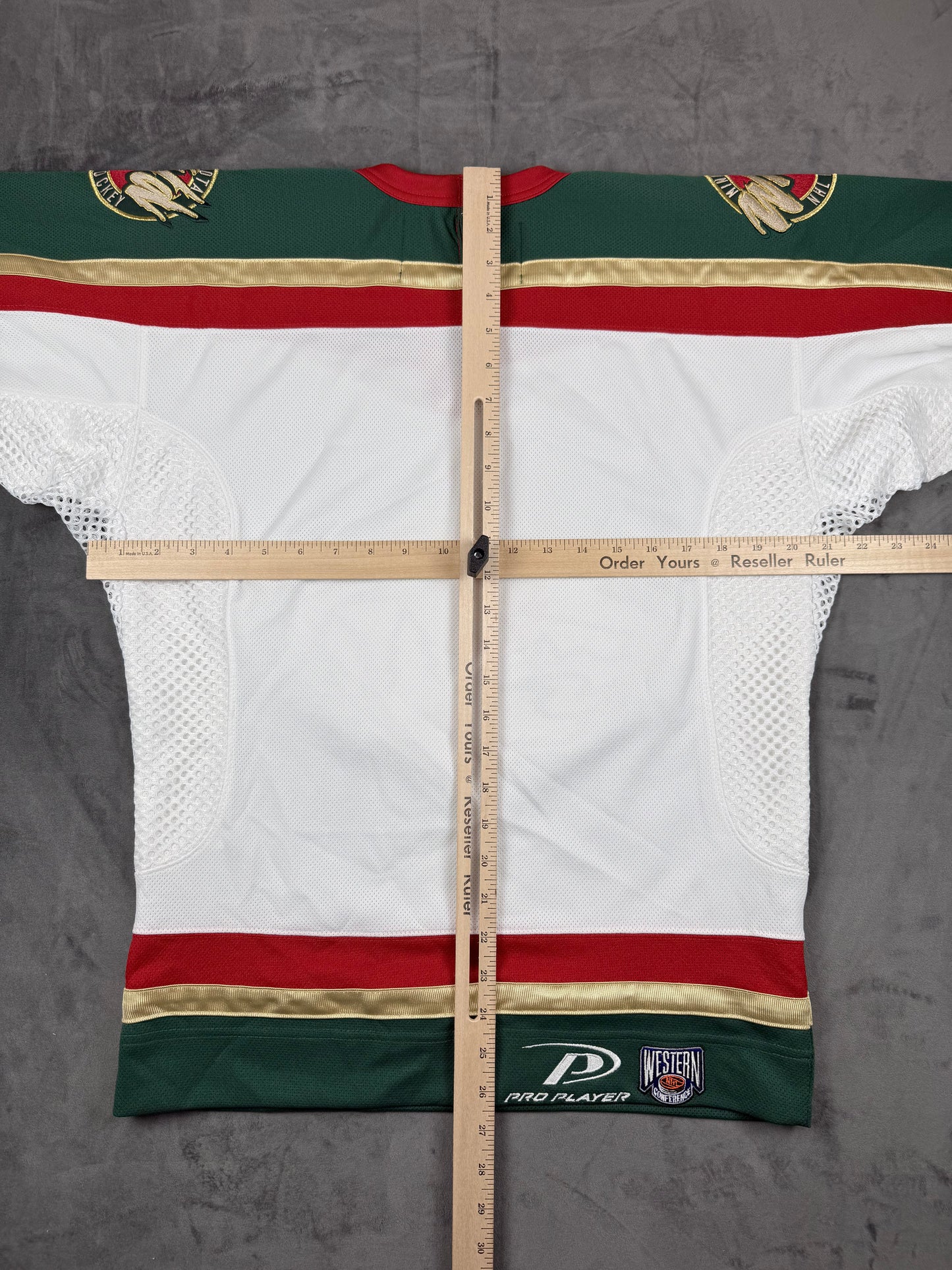 Minnesota Wild Pro Player Vintage White Hockey Jersey Size Small